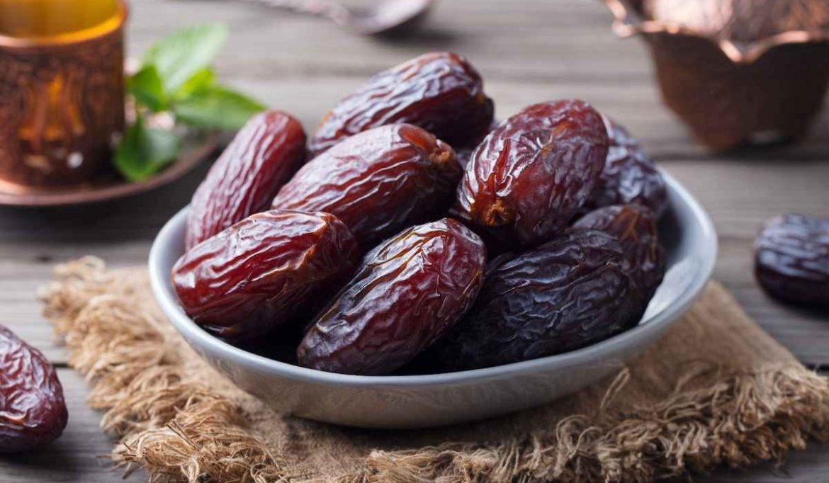 piarom dates price in Pakistan