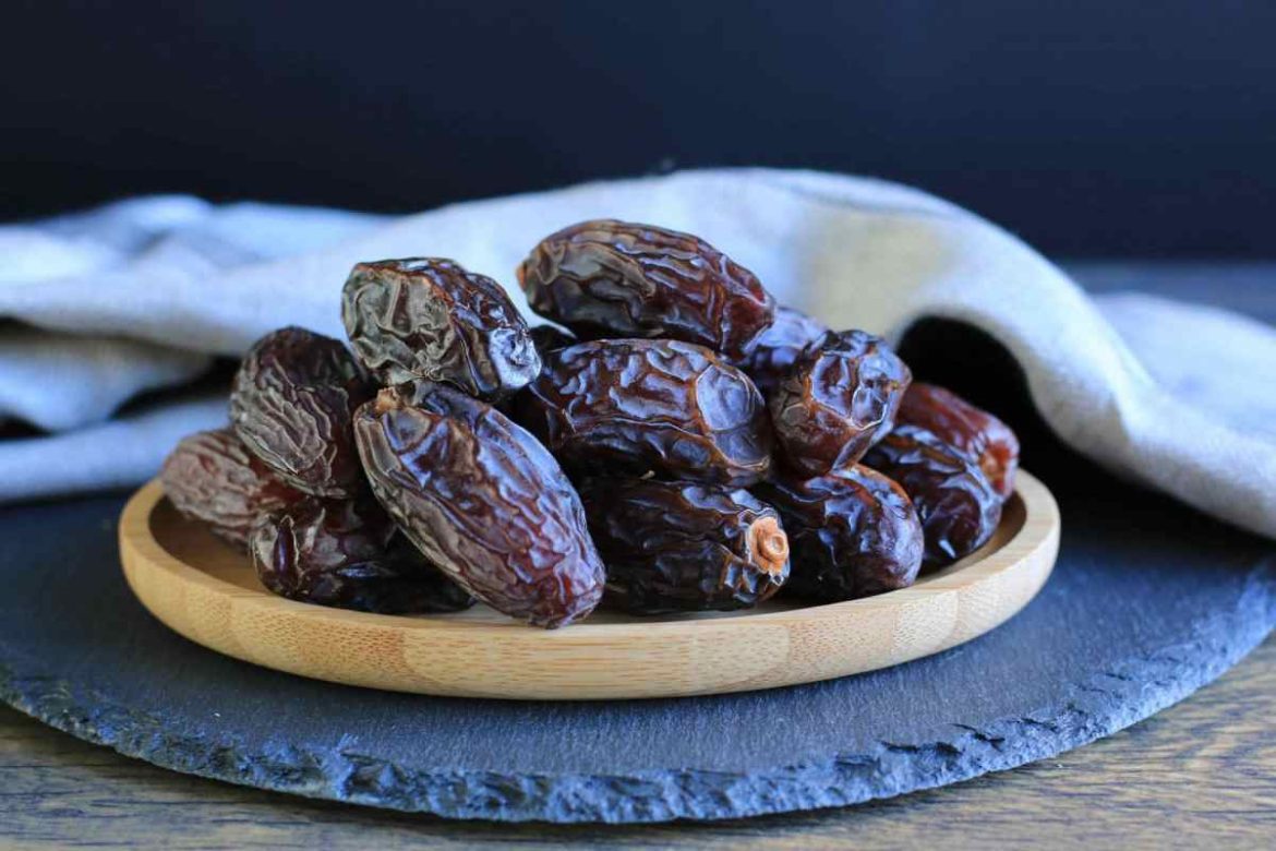 waitrose medjool dates organic