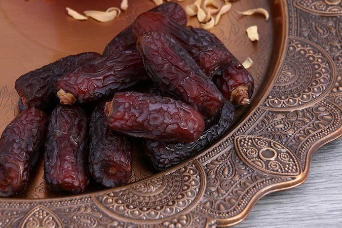 Piarom Dates for Sale