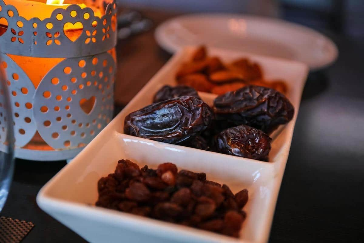  Buy the best types of khajur dates chutney at a cheap price 