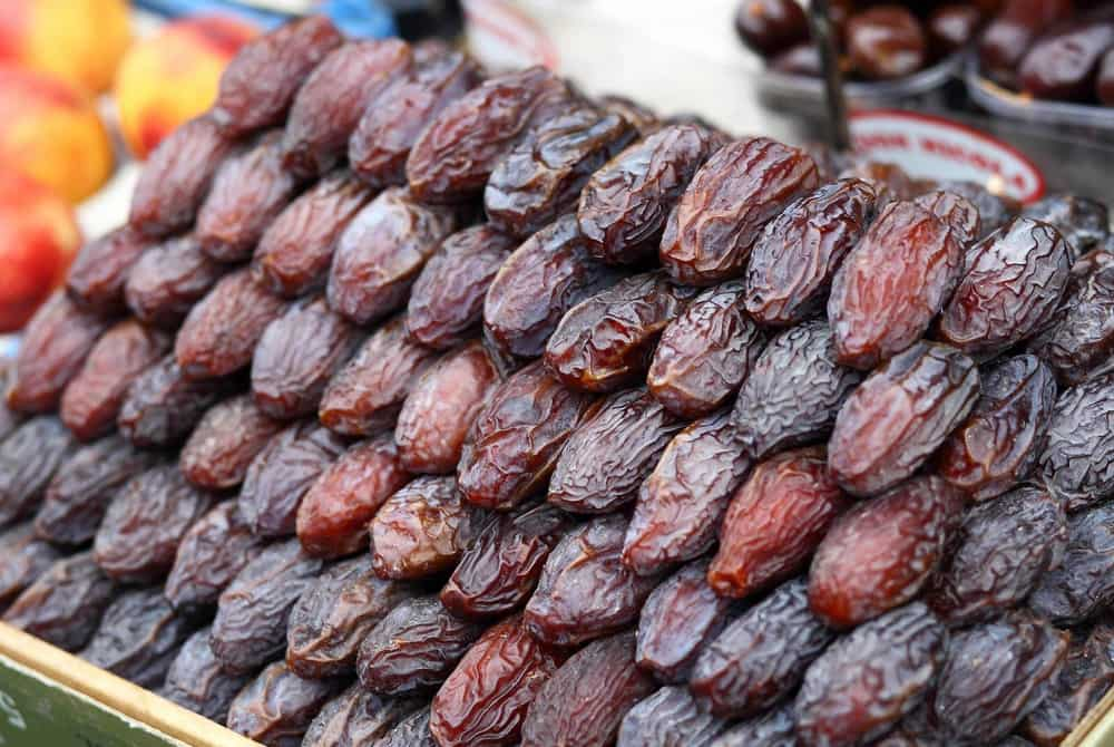  Medjool dates nutrition sun dried 