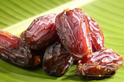 Price and purchase yellow vs black dry dates with complete specifications